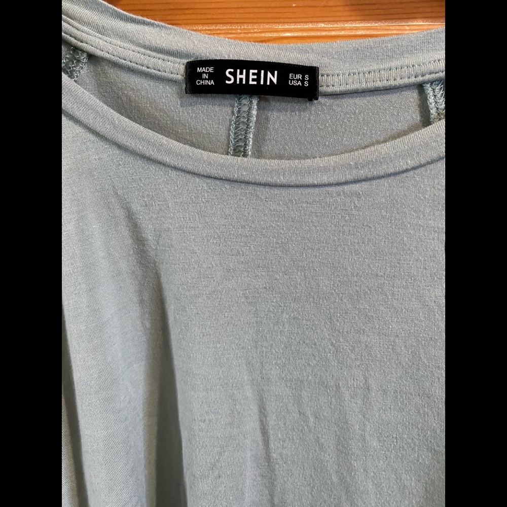 Women’s Sleeve Shirt - Picture 3 of 3